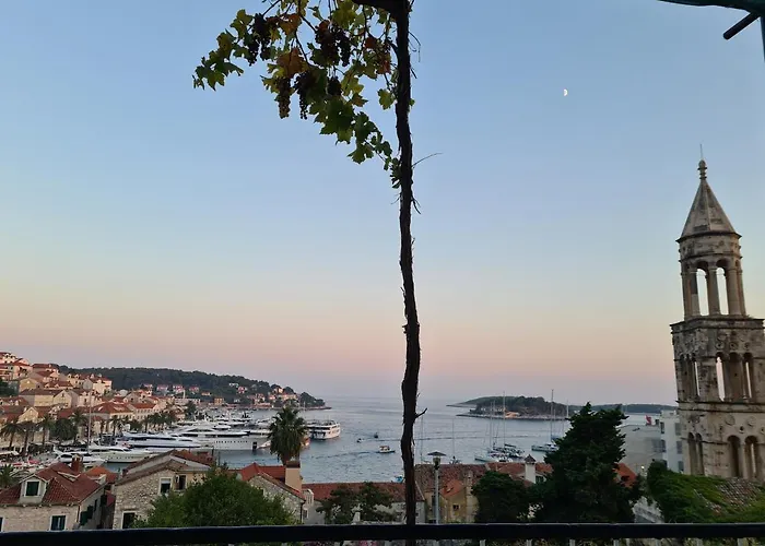 House La Vista Hvar 度假居