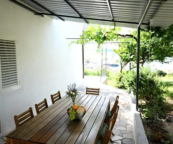 House La Vista Hvar 度假居